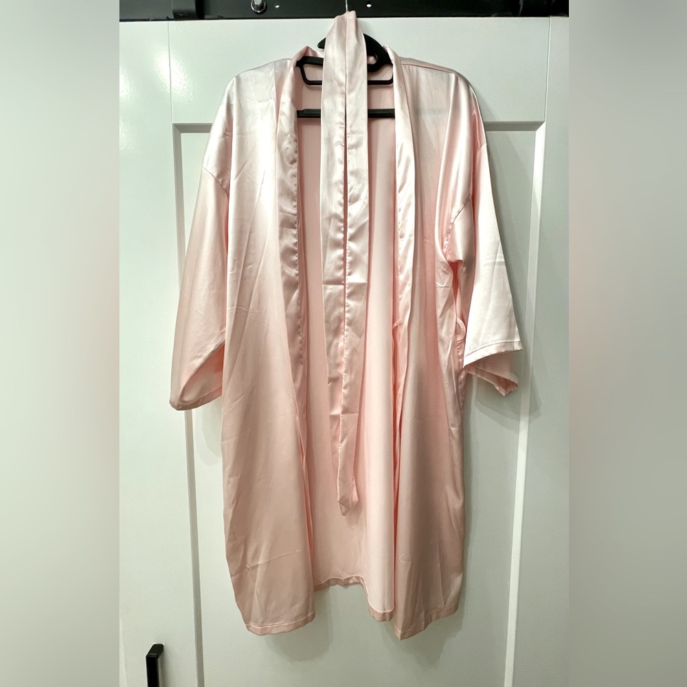 Simple Satch Satin Kimono Robe